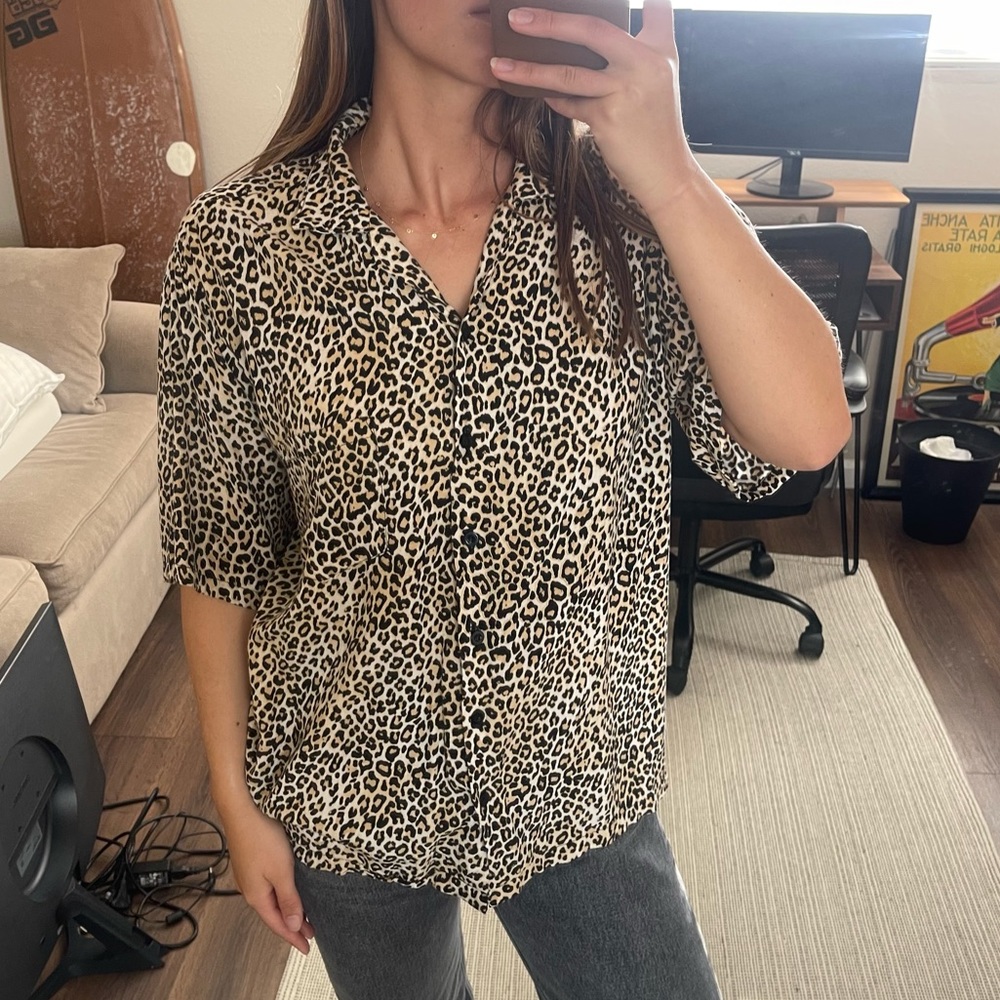 Cheetah button down shirt - Picture 2 of 8